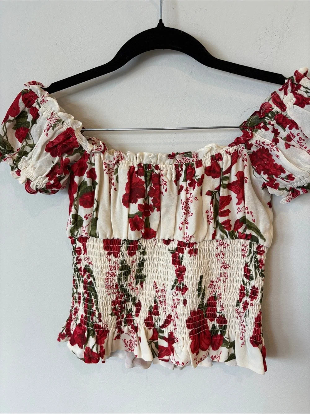 REFORMATION Floral Off-Shoulder Smocked Crop Top - Red/White small